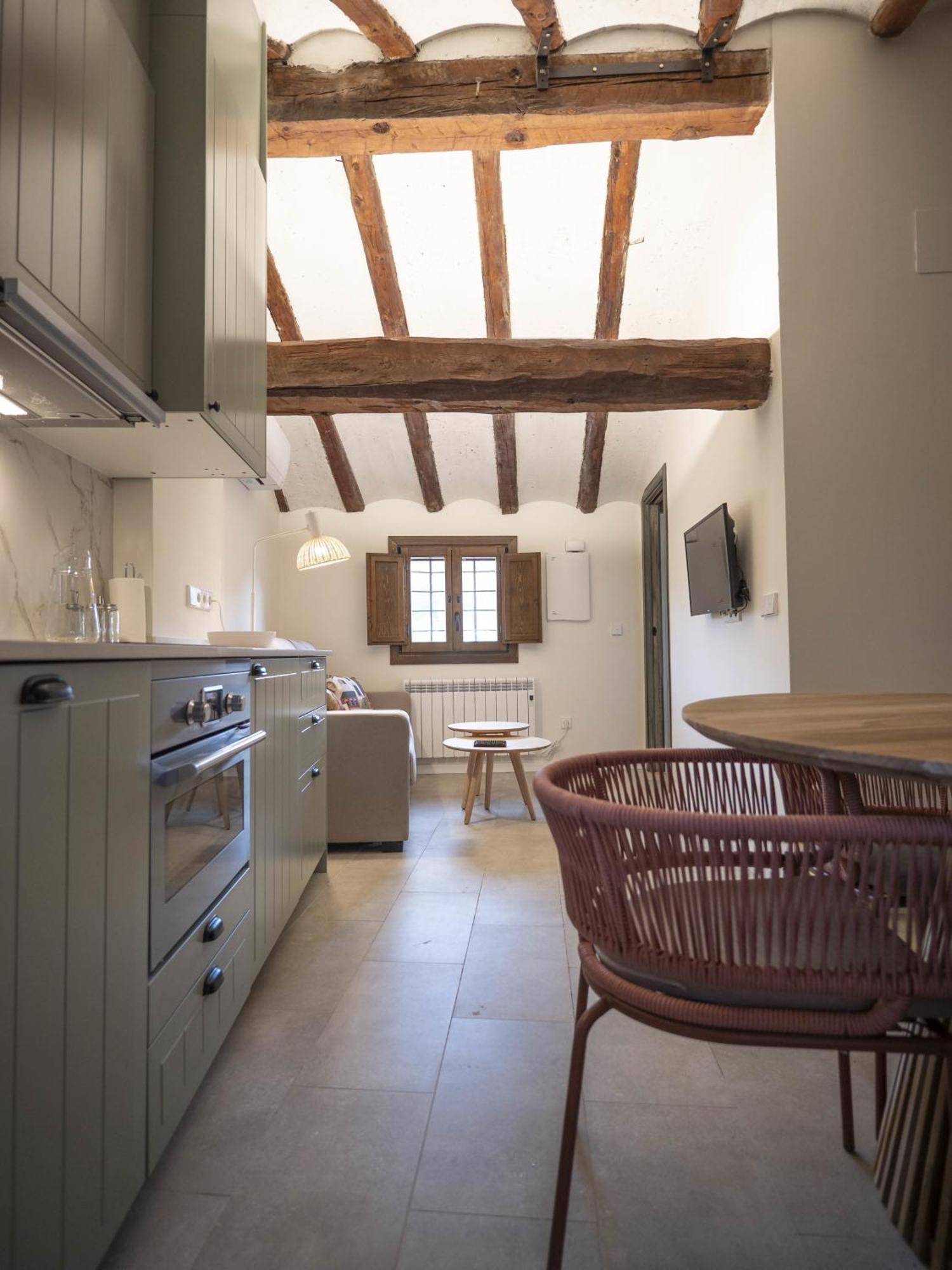 La Casa Amarilla Apartamento Enebro อัลบาร์ราซิน ภายนอก รูปภาพ