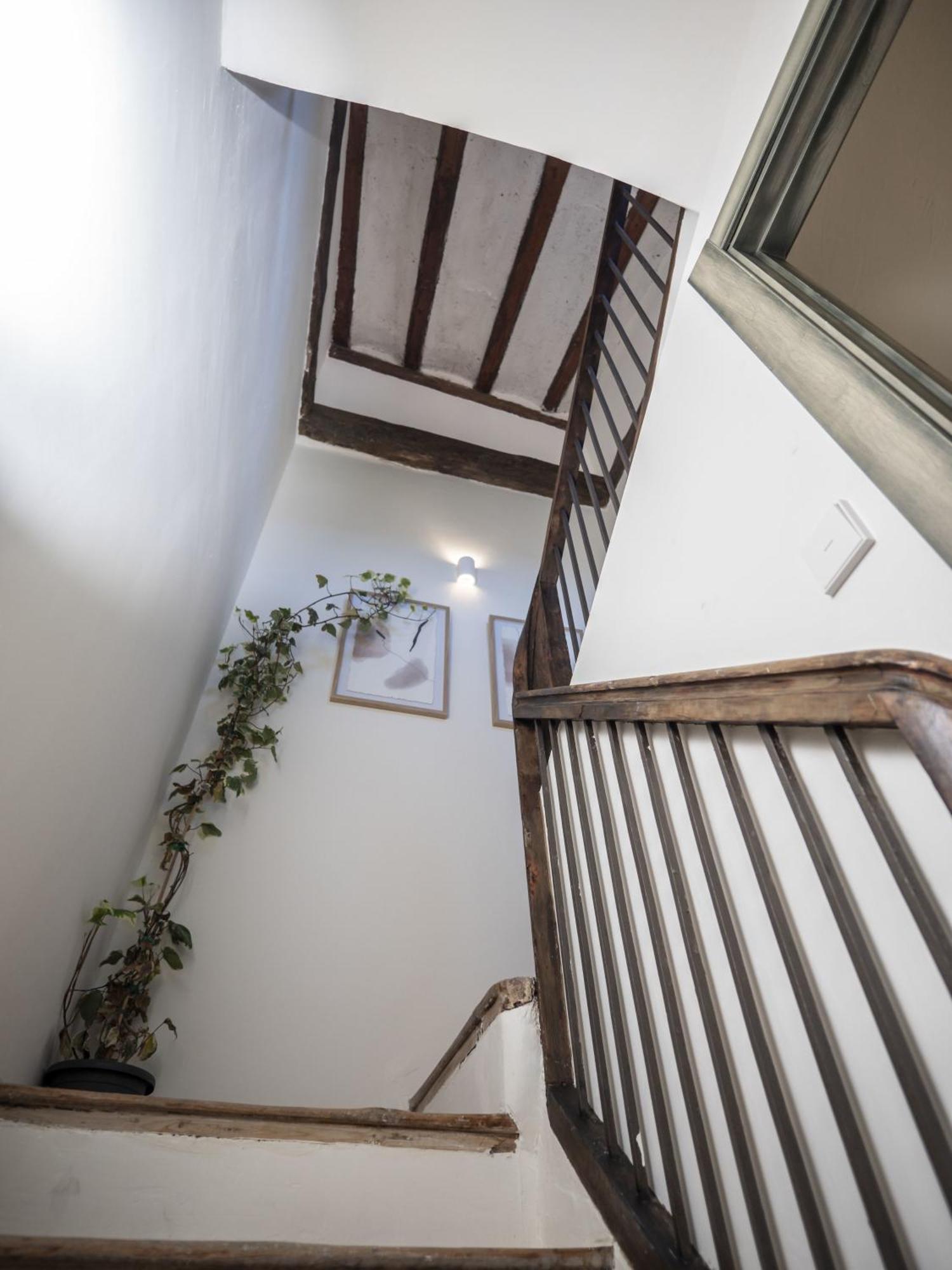 La Casa Amarilla Apartamento Enebro อัลบาร์ราซิน ภายนอก รูปภาพ