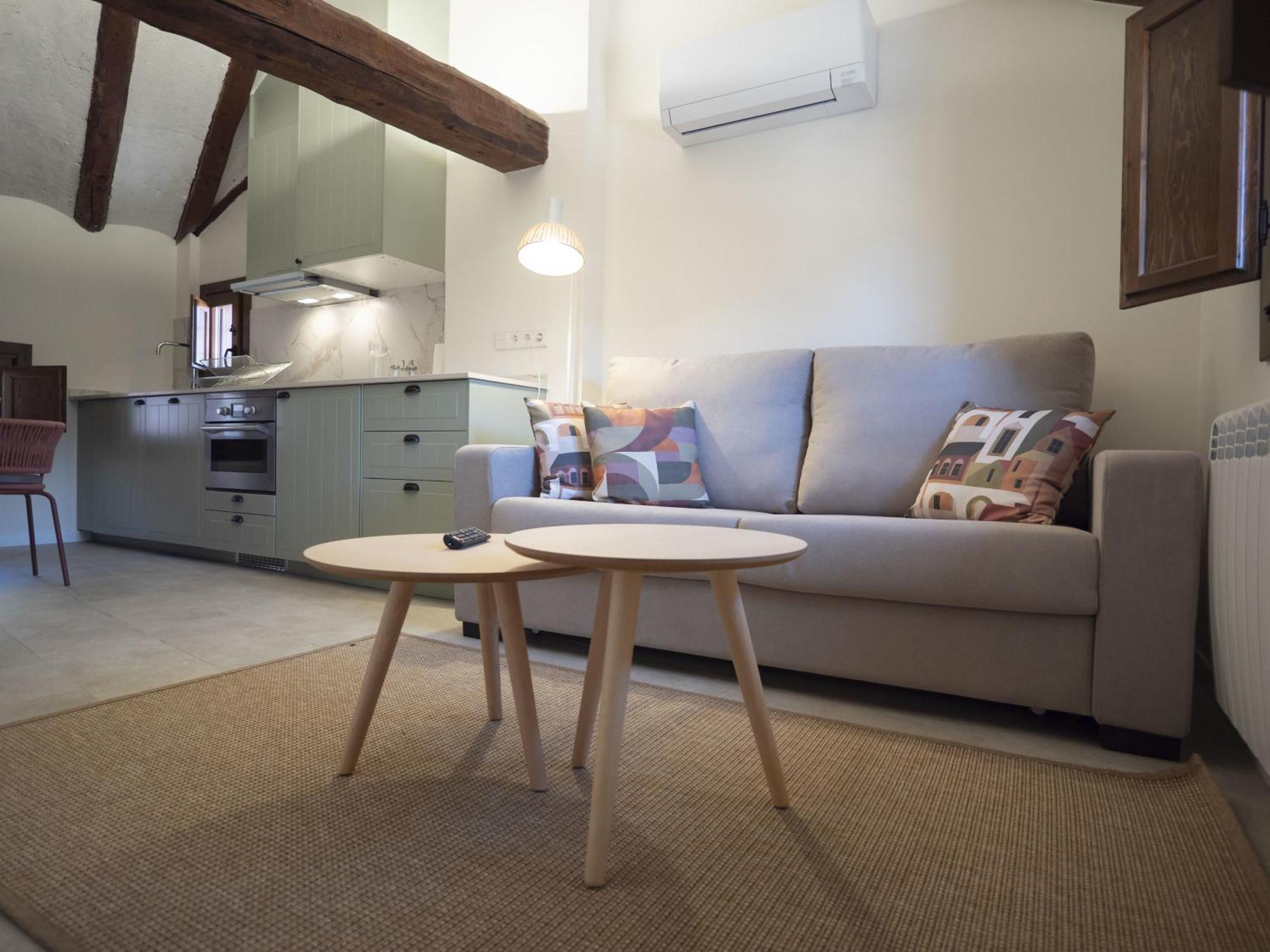 La Casa Amarilla Apartamento Enebro อัลบาร์ราซิน ภายนอก รูปภาพ