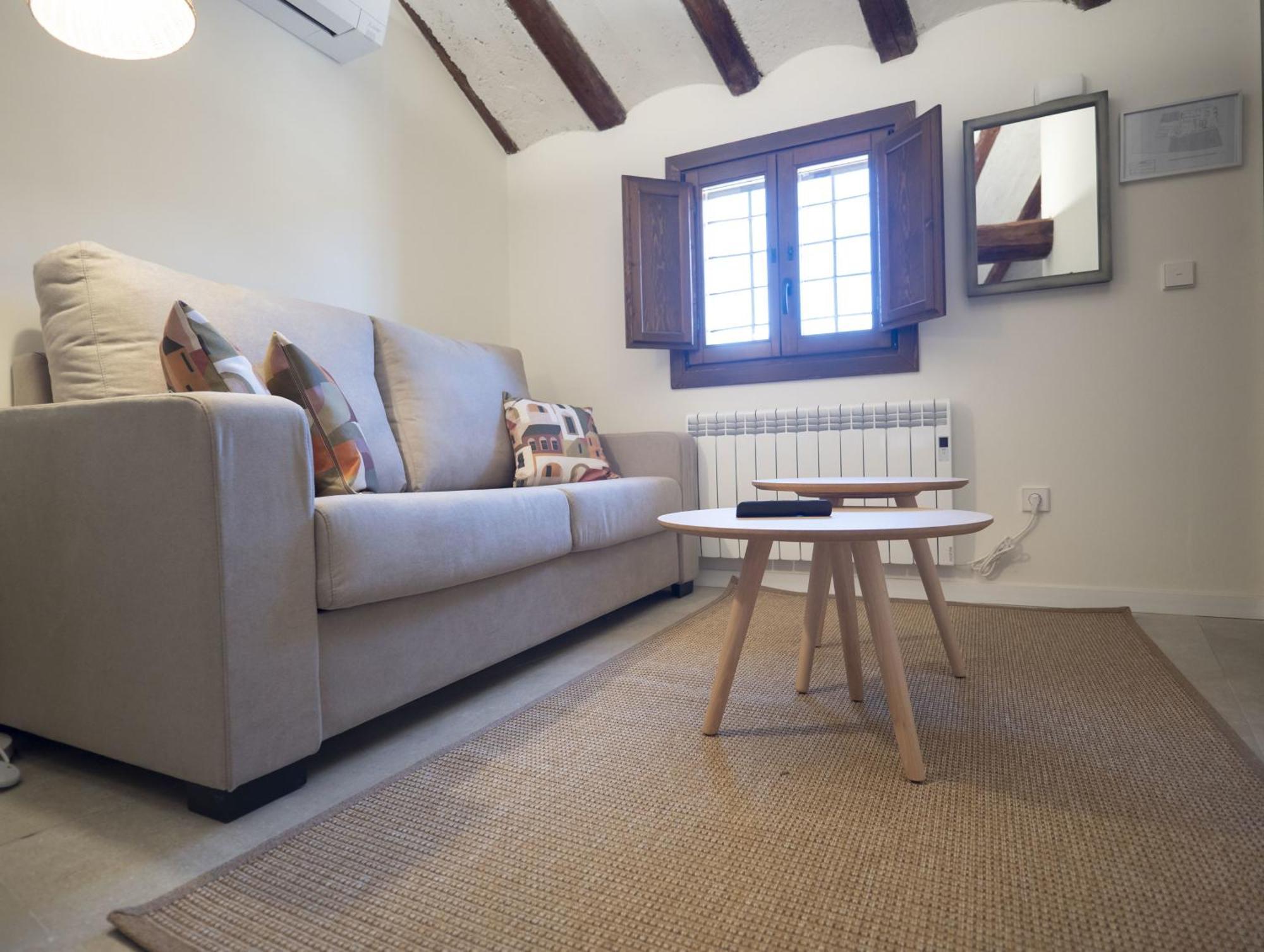 La Casa Amarilla Apartamento Enebro อัลบาร์ราซิน ภายนอก รูปภาพ